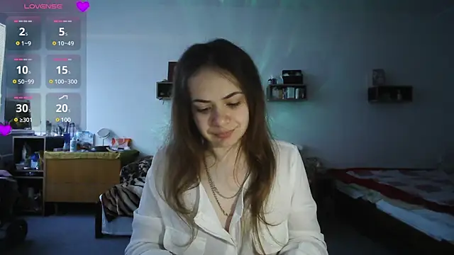 Snapshot of Your___Hope chatting on 03-06-25, 06:19 Your Hope online show from 03-06-25, 06:19