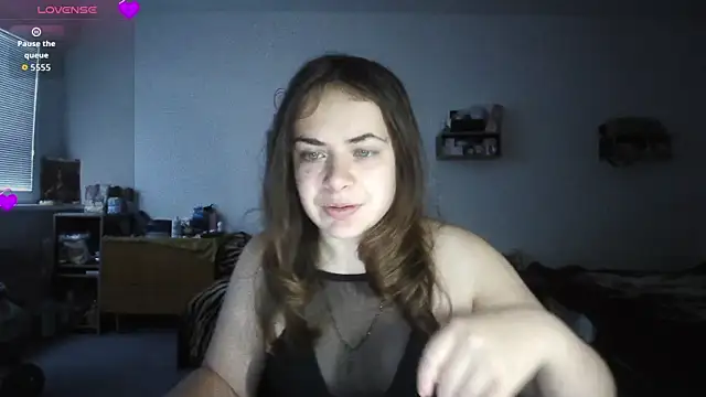 Snapshot of Your___Hope chatting on 10-29-25, 06:37 Your Hope online show from 10-29-25, 06:37