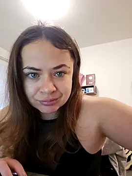 Snapshot of Your___Hope chatting on 12-04-25, 06:44 Your Hope online show from 12-04-25, 06:44