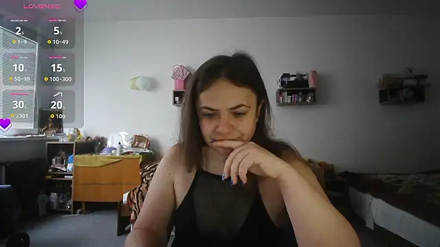 Snapshot of Your___Hope chatting on 03-17-26, 06:39 Your Hope online show from 03-17-26, 06:39