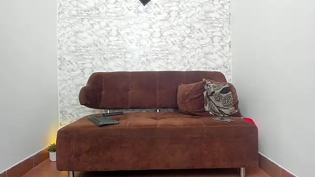 Snapshot of Thomass_conor chatting on 01-25-25, 04:46 Thomass conor online show from 01-25-25, 04:46