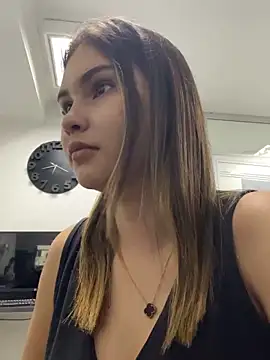 Snapshot of Aitana_Hilton_ chatting on 03-12-25, 11:42 Aitana Hilton online show from 03-12-25, 11:42