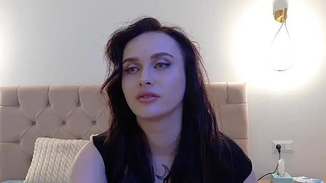 Lilliana Moon online show from 02-01-25, 10:15