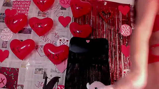 Snapshot of SabrinaSpell_ chatting on 02-14-25, 11:53 SabrinaSpell online show from 02-14-25, 11:53