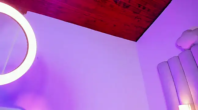 Snapshot of SabrinaSpell_ chatting on 03-01-25, 03:27 SabrinaSpell online show from 03-01-25, 03:27