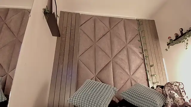 SabrinaSpell  online show from 01-09-26, 11:46