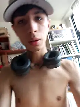 adriaav online show from 03-08-25, 10:24