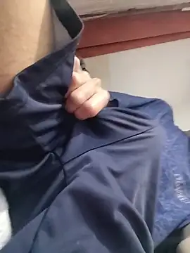 Snapshot of adriaav chatting on 06-19-26, 02:16 adriaav online show from 06-19-26, 02:16
