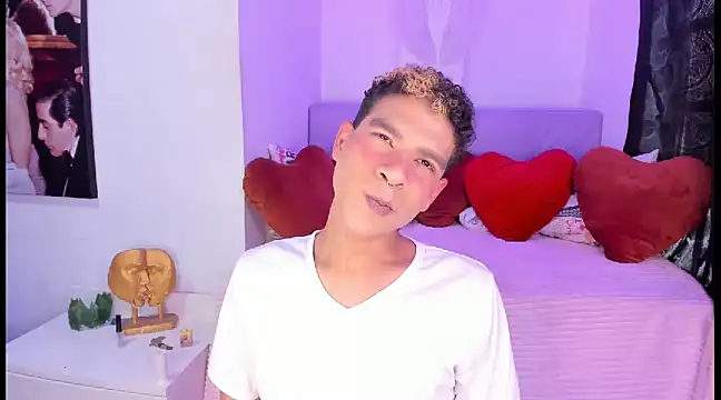 Ethan Boyy online show from 02-15-25, 06:23