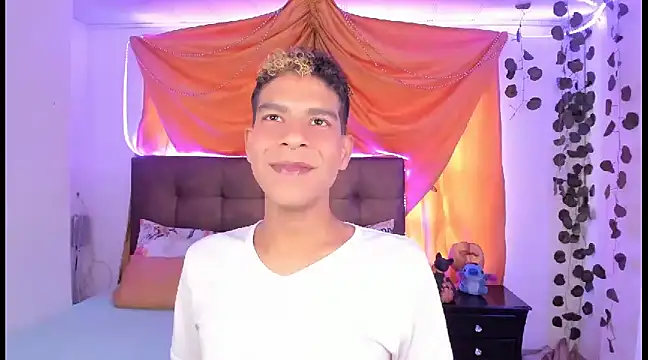 Ethan Boyy online show from 03-06-25, 05:43