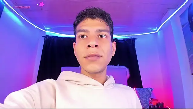 Snapshot of Ethan_Boyy chatting on 05-02-26, 07:41 Ethan Boyy online show from 05-02-26, 07:41