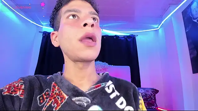 Ethan Boyy online show from 06-19-26, 06:01