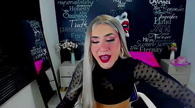 Georgina Giio online show from 01-13-25, 05:01