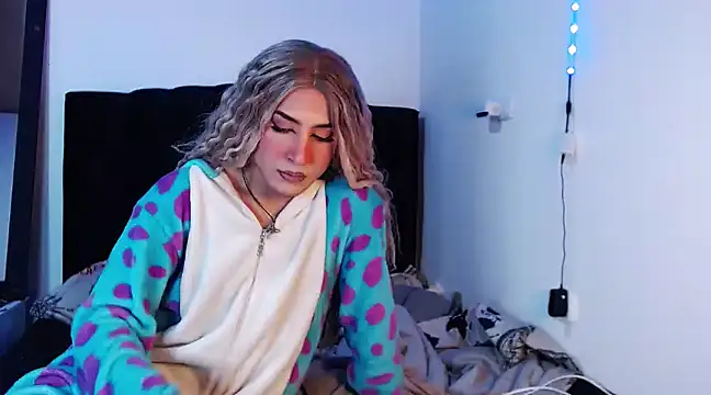 Georgina Giio online show from 03-05-25, 06:54