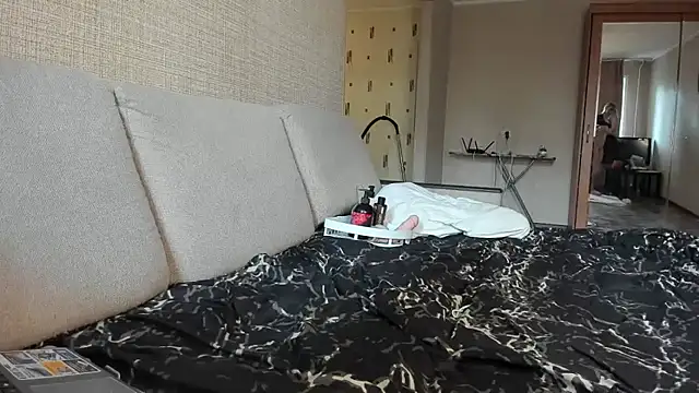 KittyMeawsX online show from 06-11-26, 03:59