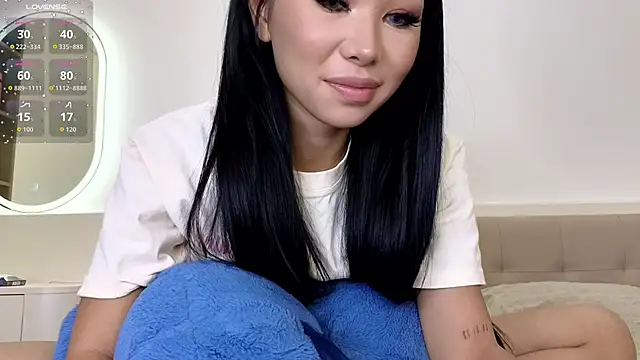 asianqueeny online show from 05-11-26, 07:55