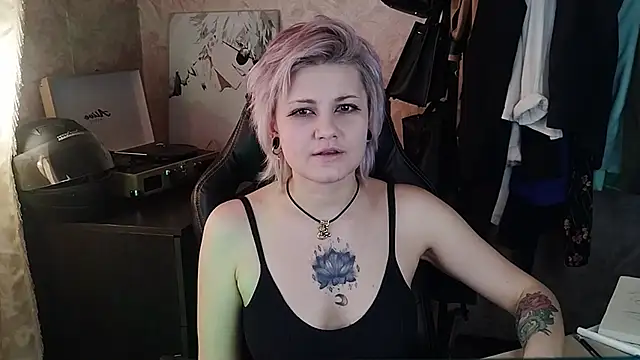 EvaBrownie online show from 03-08-25, 11:27