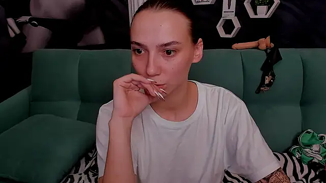 Snapshot of annabishop chatting on 01-24-25, 01:57 annabishop online show from 01-24-25, 01:57