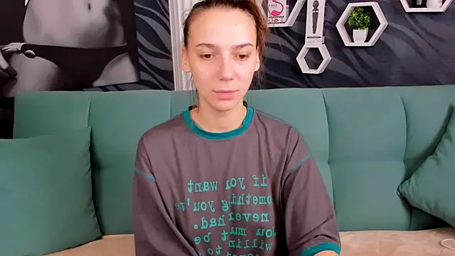 Snapshot of annabishop chatting on 02-12-25, 03:18 annabishop online show from 02-12-25, 03:18