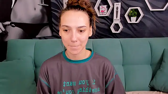 Snapshot of annabishop chatting on 02-12-25, 06:19 annabishop online show from 02-12-25, 06:19
