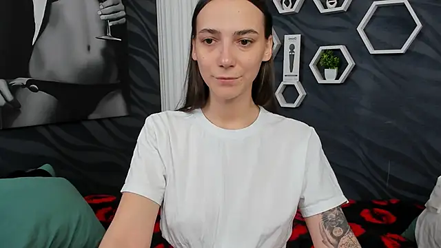 Snapshot of annabishop chatting on 02-25-25, 03:20 annabishop online show from 02-25-25, 03:20