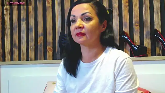 Tory Lovi online show from 12-20-25, 12:12