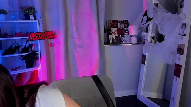 Sahara Shields online show from 10-28-25, 10:19