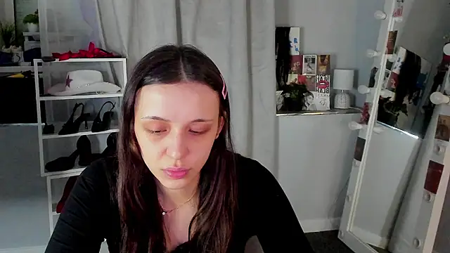 Snapshot of Sahara_Shields chatting on 03-15-26, 09:37 Sahara Shields online show from 03-15-26, 09:37