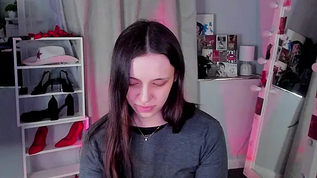 Snapshot of Sahara_Shields chatting on 03-22-26, 09:13 Sahara Shields online show from 03-22-26, 09:13