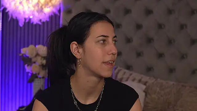 Snapshot of KeylaBlair chatting on 05-12-26, 06:49 KeylaBlair online show from 05-12-26, 06:49
