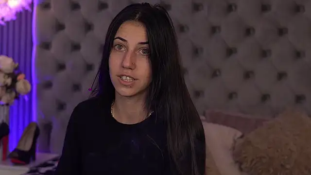 Snapshot of KeylaBlair chatting on 05-18-26, 08:36 KeylaBlair online show from 05-18-26, 08:36