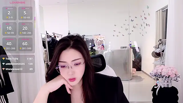 miaomiao-777 online show from 04-28-26, 02:27