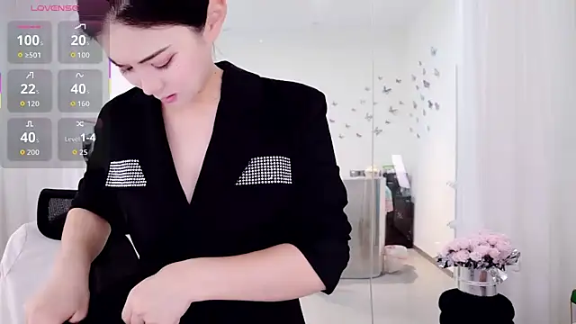 miaomiao-777 online show from 05-10-26, 11:21