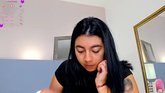 BrianaaTaylor online show from 02-05-25, 12:17