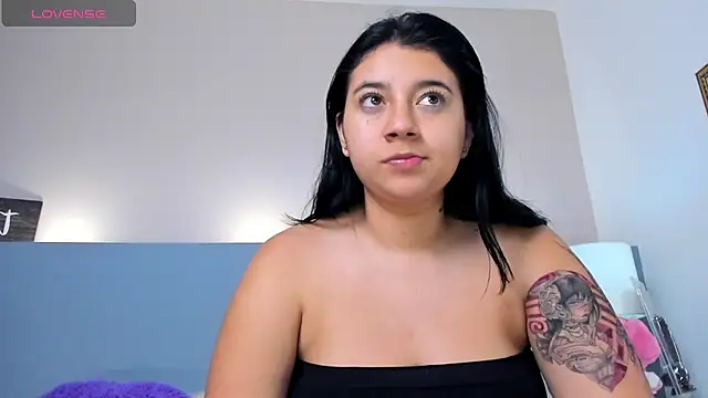 BrianaaTaylor online show from 03-04-25, 12:12