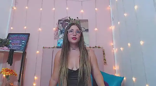 Snapshot of chantal_evans7 chatting on 01-16-25, 06:37 chantal evans7 online show from 01-16-25, 06:37