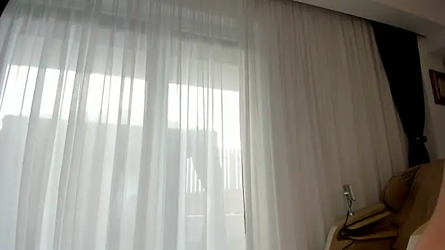 Snapshot of Saradiamond1 chatting on 11-06-25, 08:15 Saradiamond1 online show from 11-06-25, 08:15