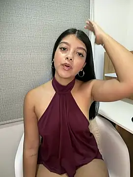 Snapshot of IslaBlaze chatting on 05-01-26, 11:53 IslaBlaze online show from 05-01-26, 11:53