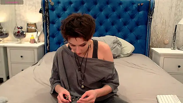 via mayer  online show from 02-14-26, 01:57