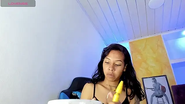 Miss sparkle00 online show from 11-29-25, 05:10