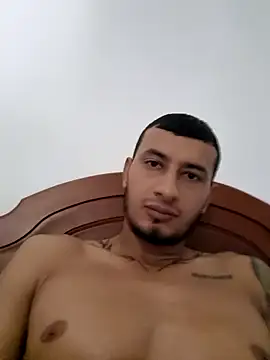Snapshot of DrakeVega chatting on 01-24-25, 02:51 DrakeVega online show from 01-24-25, 02:51
