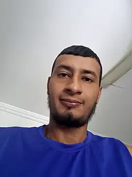 Snapshot of DrakeVega chatting on 01-27-25, 03:39 DrakeVega online show from 01-27-25, 03:39