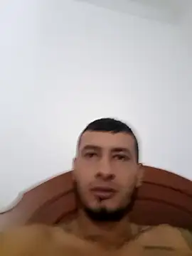Snapshot of DrakeVega chatting on 02-01-25, 02:13 DrakeVega online show from 02-01-25, 02:13