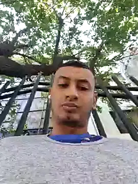 Snapshot of DrakeVega chatting on 02-10-25, 01:55 DrakeVega online show from 02-10-25, 01:55