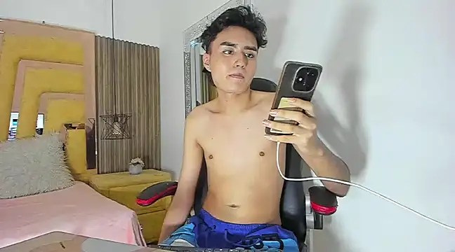 AiddenScott online show from 01-22-25, 10:29