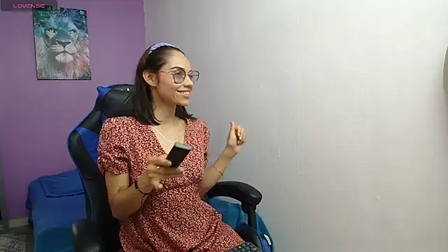 alana lara online show from 02-11-26, 06:57