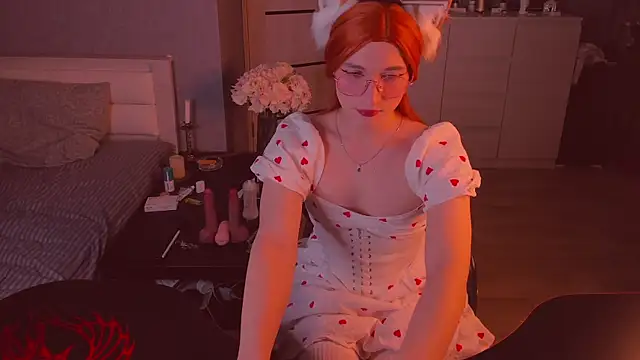 foxy jpg online show from 10-26-25, 09:53