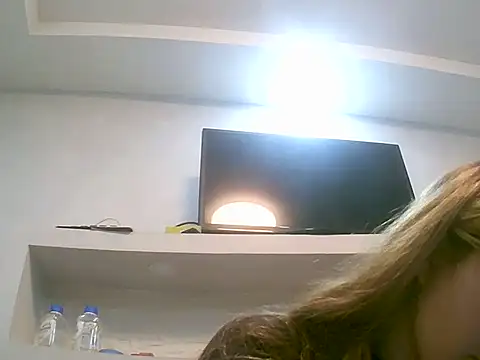 VittoriaTaylor online show from 02-18-26, 12:56