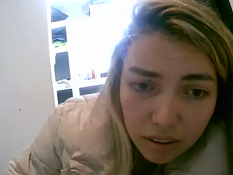 Snapshot of VittoriaTaylor chatting on 04-20-26, 04:10 VittoriaTaylor online show from 04-20-26, 04:10