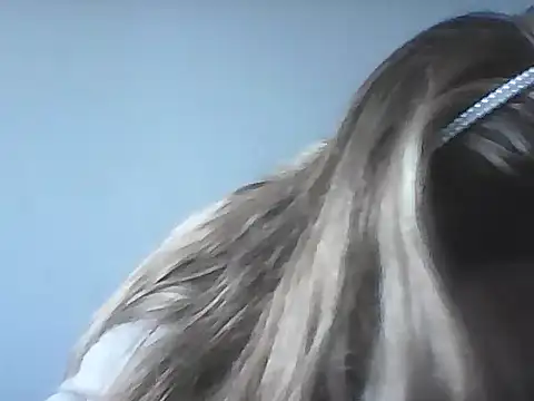 VittoriaTaylor online show from 06-17-26, 01:34